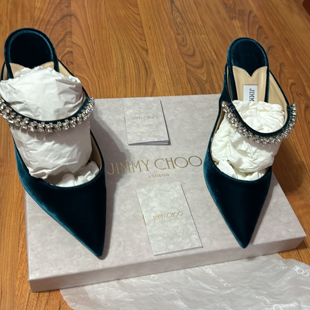 JIMMY CHOO
Bing Crystal-Embellished Velvet Mules - Picture 4 of 8